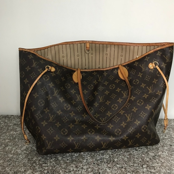Louis Vuitton Handbags - Louis Vuitton Large never full monogram tote bag